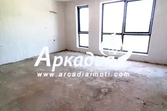 Двустаен апартамент с тераса в кв. Христо Смирненски, Пловдив