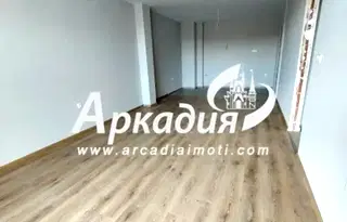 Двустаен апартамент с тераса в Христо Смирненски, Пловдив