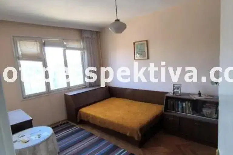 Двустаен апартамент в Пловдив, Христо Смирненски