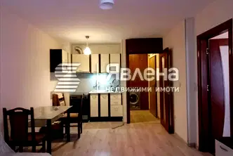 Двустаен апартамент в Благоев, Идеален център