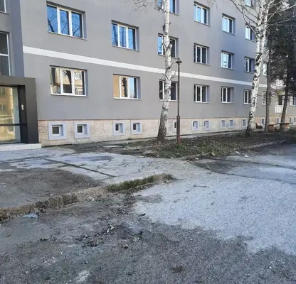 Снимка 4 — Двустаен апартамент в кв. Изток, Перник с южно изложение