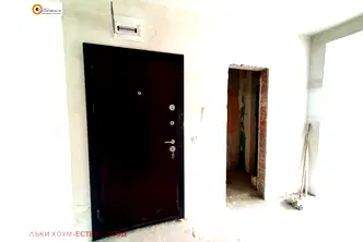 Двустаен апартамент в Перник, Изток