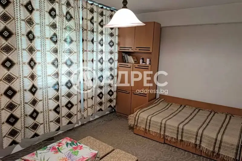 Двустаен апартамент в Раз, Житница