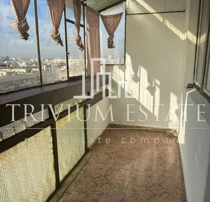Снимка 4 — Тристаен апартамент с остъклена тераса в Каменица 2, Пловдив