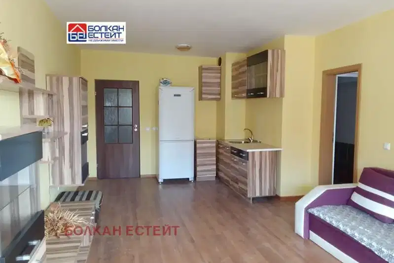 Двустаен апартамент във Велико Търново, Картала