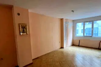 Двустаен апартамент в София, Красно село