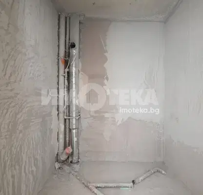 Снимка 4 — Двустаен апартамент с тераса в нова сграда в Кръстова вада, София