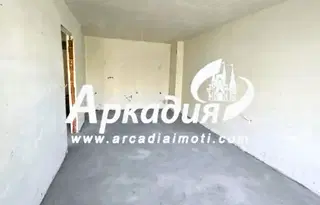 Двустаен апартамент в Пловдив, Кършияка