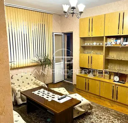 Снимка 3 — Двустаен апартамент с тераса в Кършияка, Пловдив