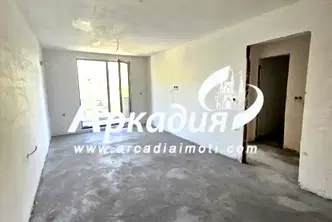 Двустаен апартамент в Пловдив, Кършияка