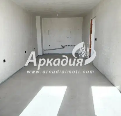 Снимка 2 — Двустаен апартамент в Пловдив, Кършияка