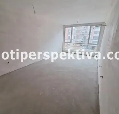 Снимка 2 — Двустаен апартамент в Пловдив, Кършияка