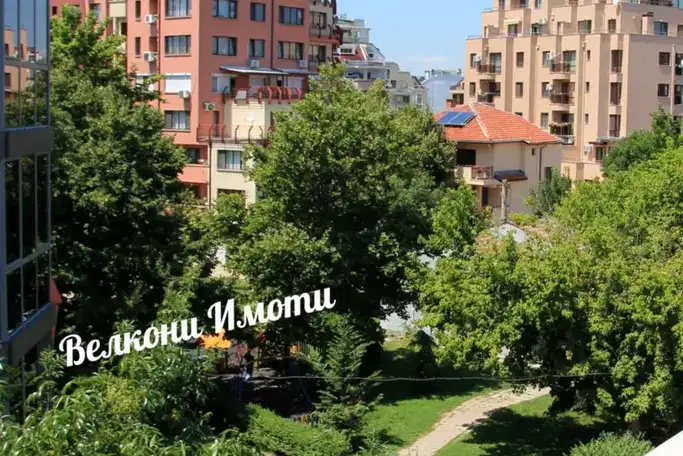 Two-room apartment with terrace on top floor in Karshiyaka, Plovdiv