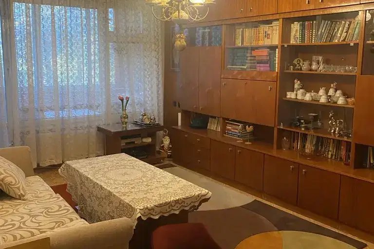 Двустаен апартамент в Пловдив, Кършияка