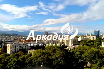 Двустаен апартамент с панорамна гледка в Кършияка, Пловдив