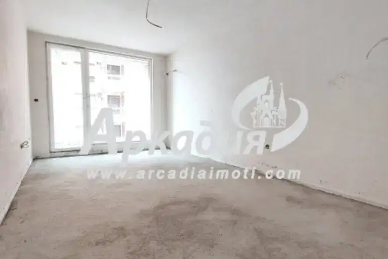 Two-room apartment with terrace in Karshiyaka, Plovdiv