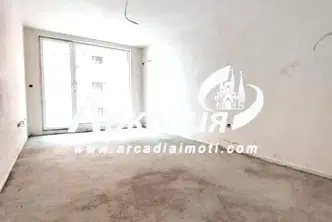 Двустаен апартамент с тераса в Кършияка, Пловдив