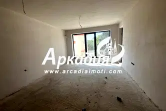 Двустаен апартамент с тераса в нова сграда в Кършияка, Пловдив