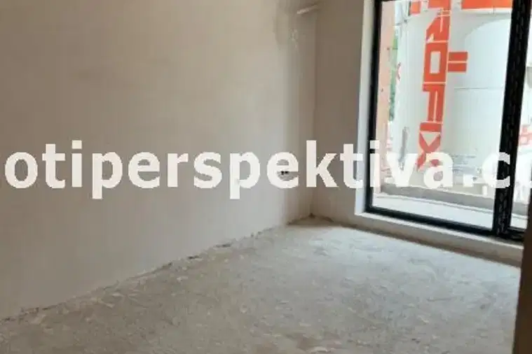 Двустаен апартамент в Кършияка с тераса до х-л Ст.Петербург