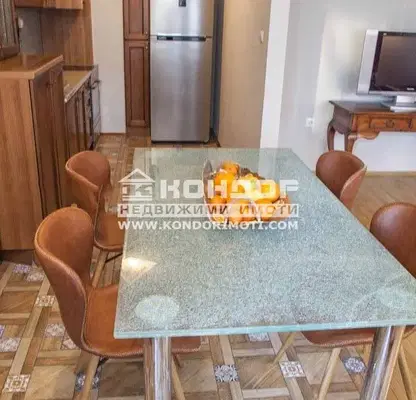 Снимка 3 — Двустаен апартамент в Пловдив, Кършияка