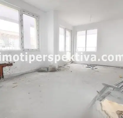 Снимка 2 — Двустаен апартамент в Пловдив, Кючук Париж