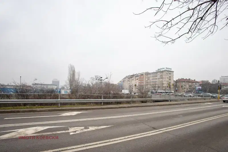 Двустаен апартамент в Лагера с тераса и асансьор