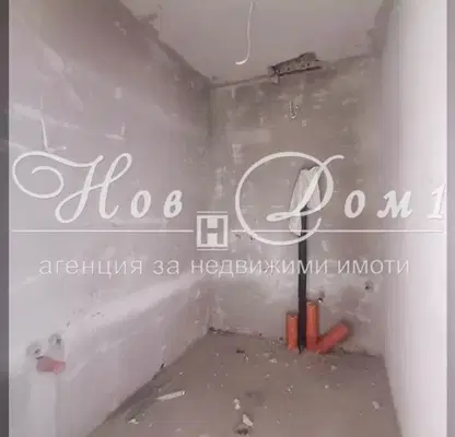 Снимка 4 — Двустаен апартамент с големи стаи в Левски 1, Варна