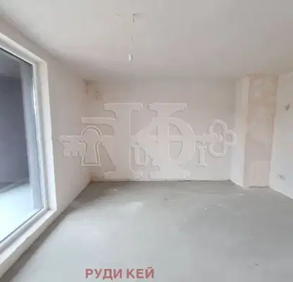 Снимка 3 — Двустаен апартамент във Варна, Левски 1