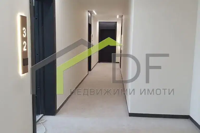 Двустаен апартамент във Варна, Левски 1