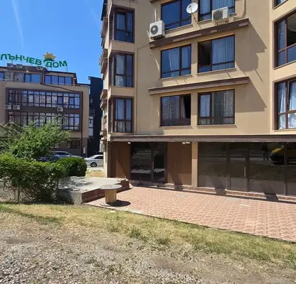 Снимка 2 — Двустаен апартамент 80 кв.м в Люлин 2 с асансьор