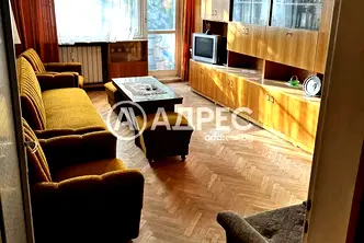 Двустаен апартамент в София, Люлин 6