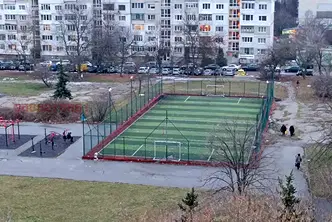 Двустаен апартамент с панорамна гледка в Люлин 6, София