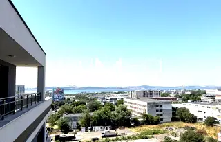 Двустаен апартамент в Бургас, Мадика