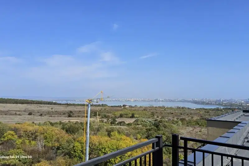 Двустаен апартамент с панорамна морска гледка в Меден рудник, Бургас