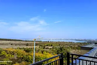 Двустаен апартамент с панорамна морска гледка в Меден рудник, Бургас