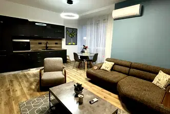 Двустаен апартамент с тераса в модерен комплекс Royal Garden, Пловдив