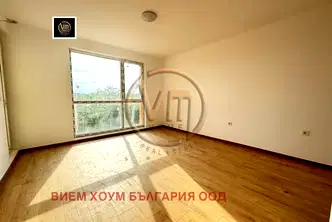 Двустаен апартамент с тераса в Младост 1, Варна