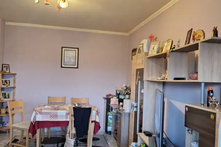 2-bedroom apartment in Pernik, Moshino