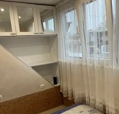 Снимка 3 — Двустаен апартамент с обзавеждане в район ВИНС-Червен площад, Варна