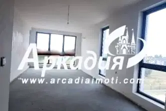 Двустаен апартамент с тераса в Остромила, Пловдив
