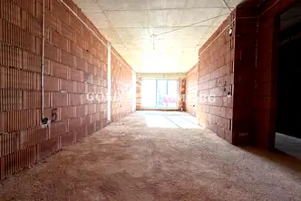 Двустаен апартамент с тераса в нова сграда в Остромила, Пловдив