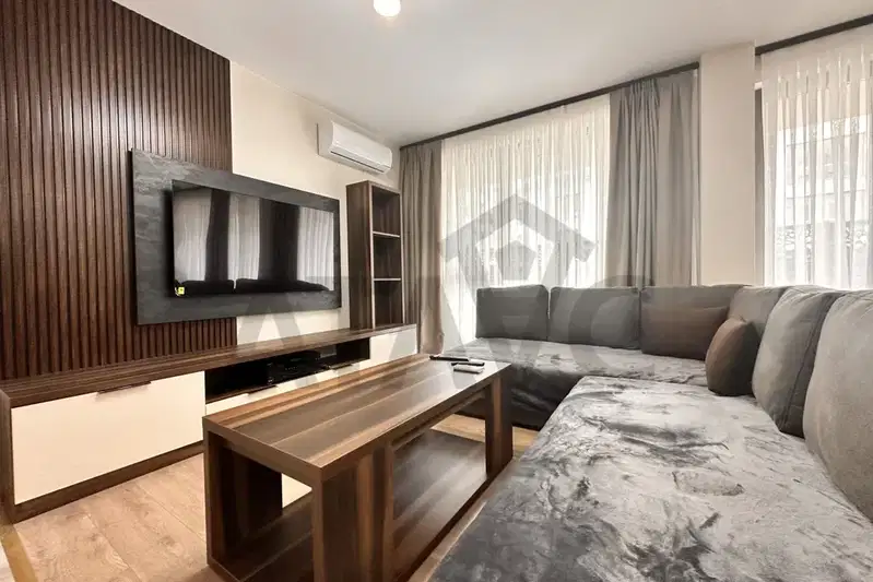 Двустаен апартамент в Гребна база с веранда в Пловдив
