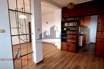 Двустаен апартамент в Шумен, Пазара