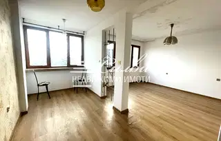 Двустаен апартамент в Шумен, Пазара