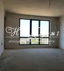Двустаен апартамент във Варна, Погреби