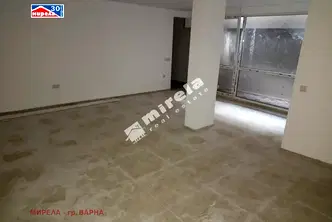 Двустаен апартамент с южно изложение в Погреби, Варна