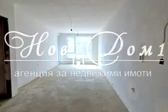 Двустаен апартамент във Варна, Погреби