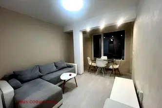 Двустаен апартамент в София, Редута