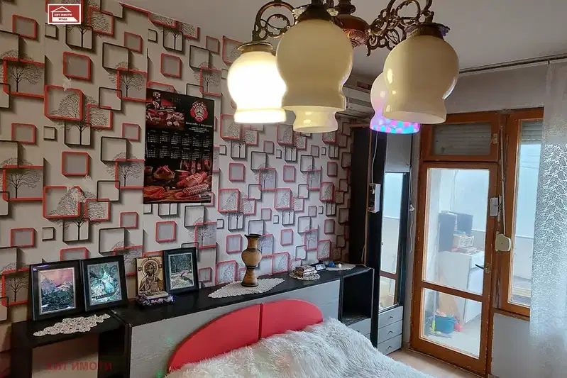 Двустаен апартамент във Враца, Река Лева