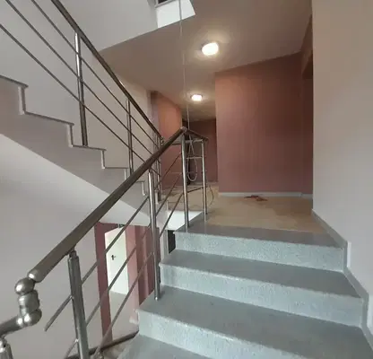 Снимка 2 — Двустаен апартамент в Стара Загора, Ремиза